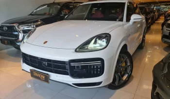 
									PORSCHE CAYENNE 4.0 V8 E-HYBRID TURBO S full								