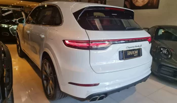 
									PORSCHE CAYENNE 4.0 V8 E-HYBRID TURBO S full								