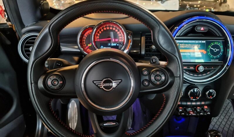 
								MINI COOPER JOHN COOPER WORKS full									