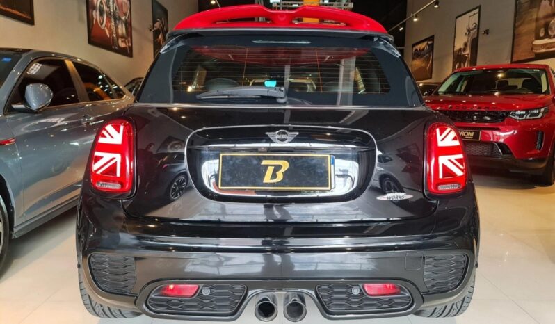 
								MINI COOPER JOHN COOPER WORKS full									
