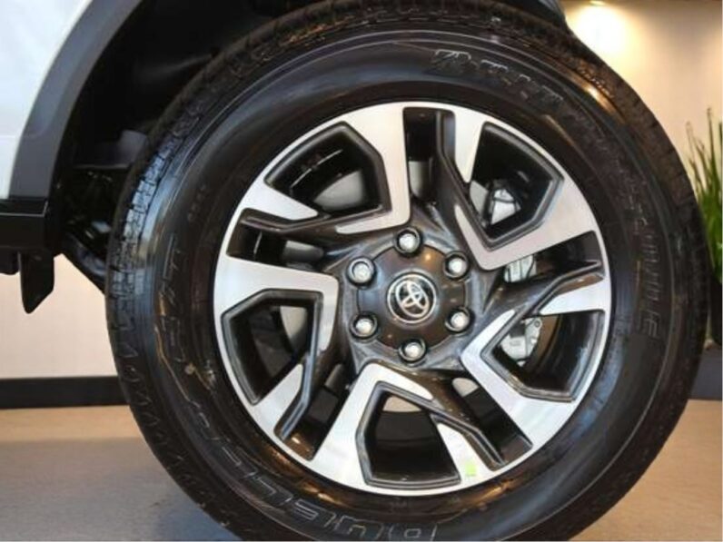 TOYOTA HILUX SW4 DIAMOND 2.8 TB 4X4 DIE. AUT