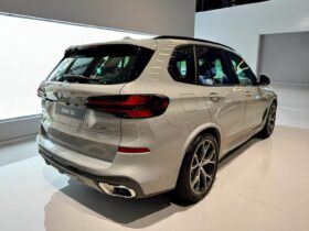 BMW X5 3.0 I6 TURBO HÍBRIDO XDRIVE50E M SPORT AUTOMÁTICO
