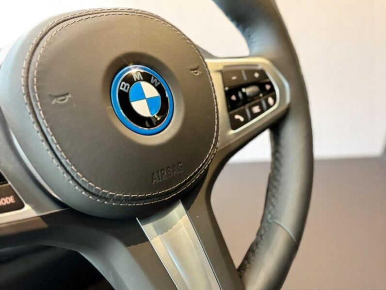 BMW X5 3.0 I6 TURBO HÍBRIDO XDRIVE50E M SPORT AUTOMÁTICO