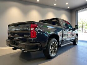 CHEVROLET SILVERADO 5.3 V8 GASOLINA 1500 HIGH COUNTRY 4X4 AUTOMÁTICO