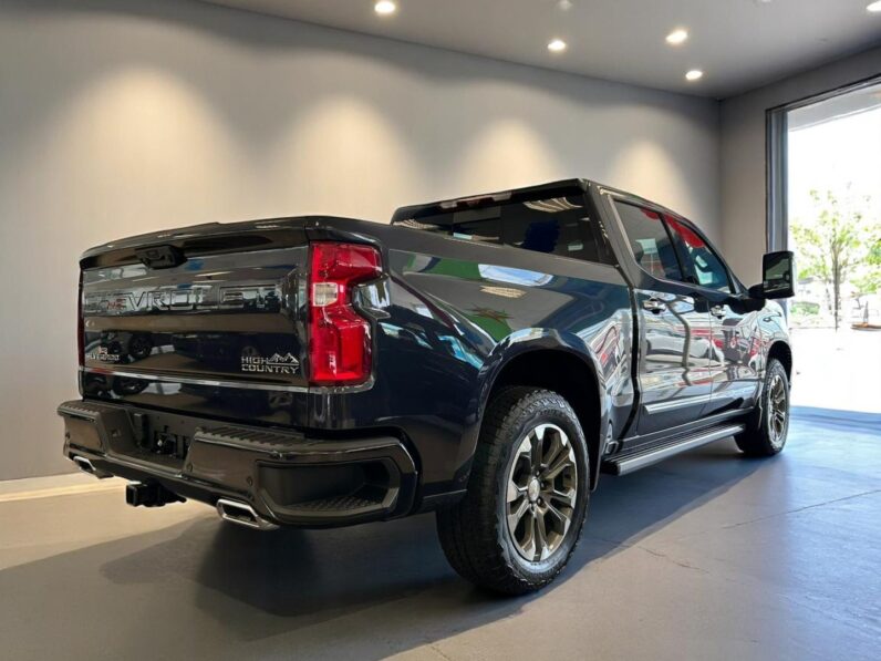 CHEVROLET SILVERADO 5.3 V8 GASOLINA 1500 HIGH COUNTRY 4X4 AUTOMÁTICO