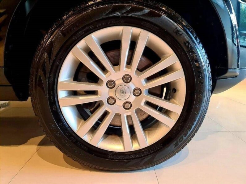 LAND ROVER DISCOVERY 4 3.0 SE 4X4 V6 24V BI-TURBO DIESEL 4P AUTOMÁTICO