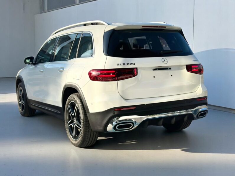 MERCEDES-BENZ GLB 220 2.0 MHEV AMG LINE 4MATIC 8G-DCT