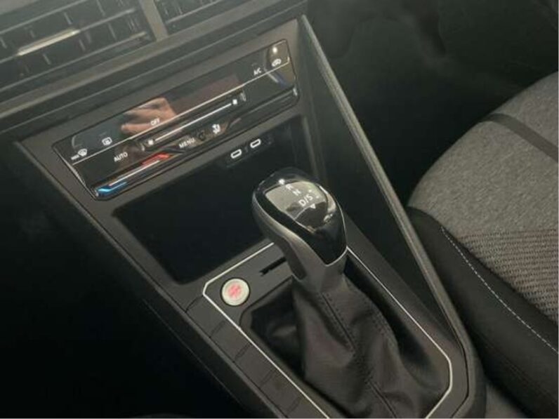 VOLKSWAGEN NIVUS 1.0 200 TSI TOTAL FLEX COMFORTLINE AUTOMÁTICO