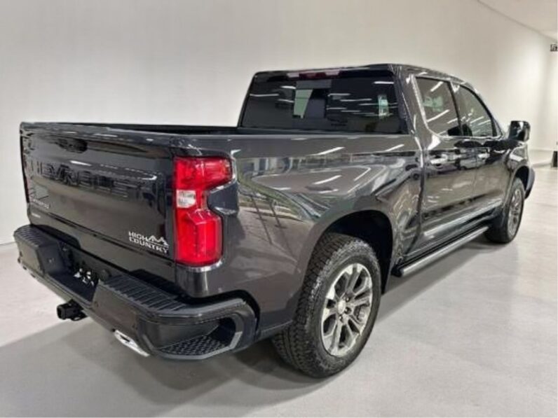 CHEVROLET SILVERADO 5.3 V8 GASOLINA 1500 HIGH COUNTRY 4X4 AUTOMÁTICO