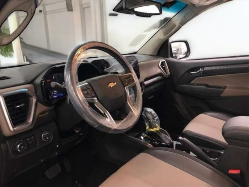 CHEVROLET S10 2.8 16V TURBO DIESEL HIGH COUNTRY CD 4X4 AUTOMÁTICO