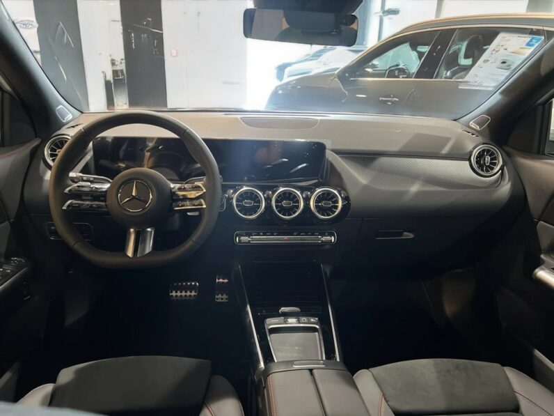 MERCEDES-BENZ GLA 200 1.3 MHEV AMG LINE 7G-DCT