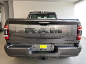 RAM 1500 5.7 V8 GASOLINA LIMITED NIGHT EDITION CD 4X4 AUTOMÁTICO
