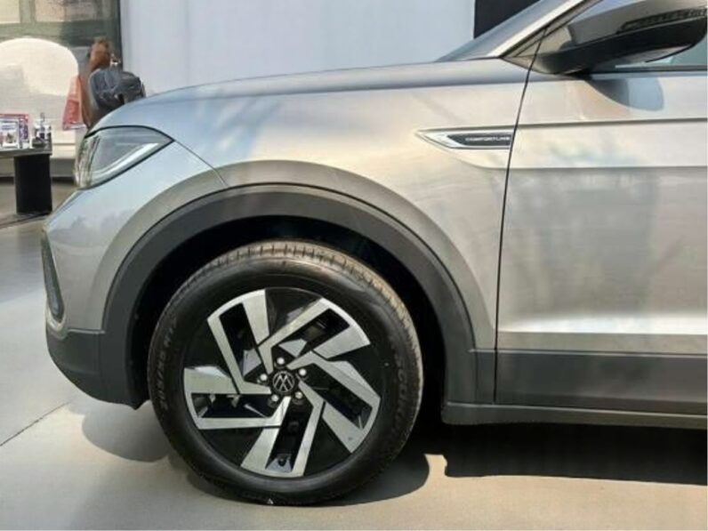 VOLKSWAGEN T-CROSS 1.0 200 TSI TOTAL FLEX COMFORTLINE AUTOMÁTICO