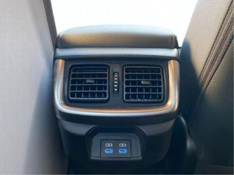TOYOTA HILUX 2.8 D-4D TURBO DIESEL CD SRV 4X4 AUTOMÁTICO
