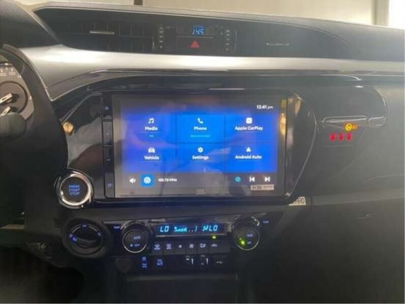 TOYOTA HILUX 2.8 D-4D TURBO DIESEL CD SRX PLUS 4X4 AUTOMÁTICO