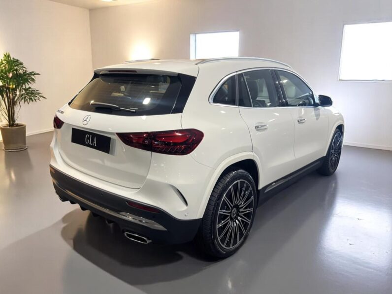 MERCEDES-BENZ GLA 200 1.3 MHEV AMG LINE 7G-DCT