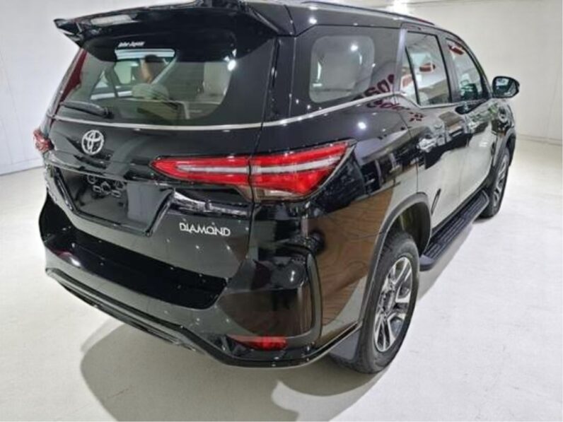 TOYOTA HILUX SW4 DIAMOND 2.8 TB 4X4 DIE. AUT