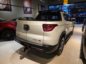 FIAT TORO 2.0 16V TURBO DIESEL FREEDOM 4WD AT9