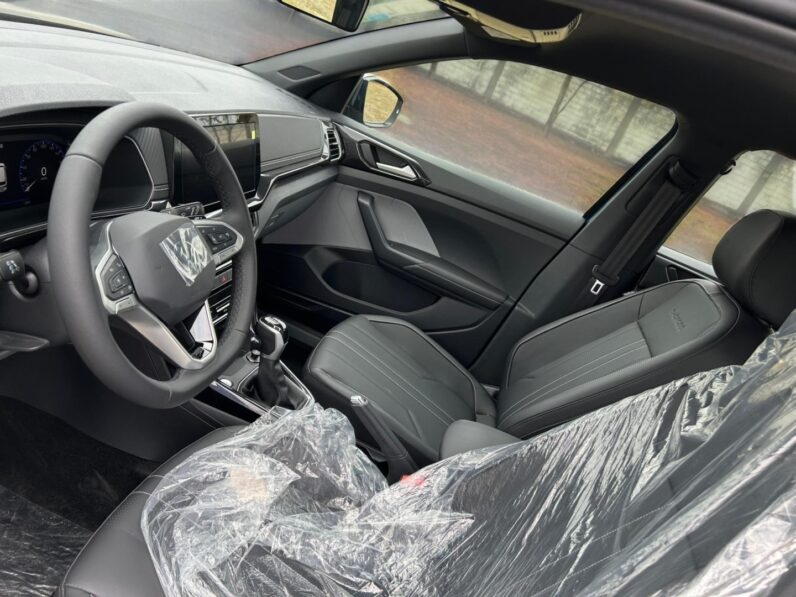 VOLKSWAGEN T-CROSS 1.0 200 TSI TOTAL FLEX COMFORTLINE AUTOMÁTICO