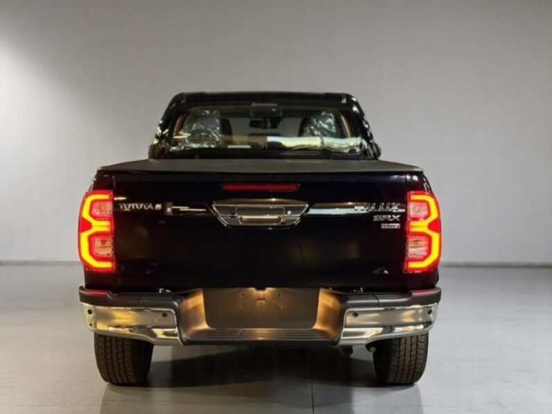TOYOTA HILUX 2.8 D-4D TURBO DIESEL CD SRX PLUS 4X4 AUTOMÁTICO