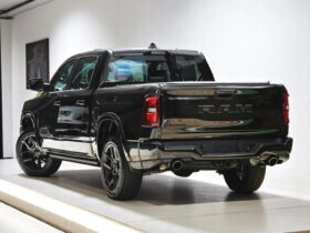 RAM 1500 5.7 V8 GASOLINA LIMITED NIGHT EDITION CD 4X4 AUTOMÁTICO