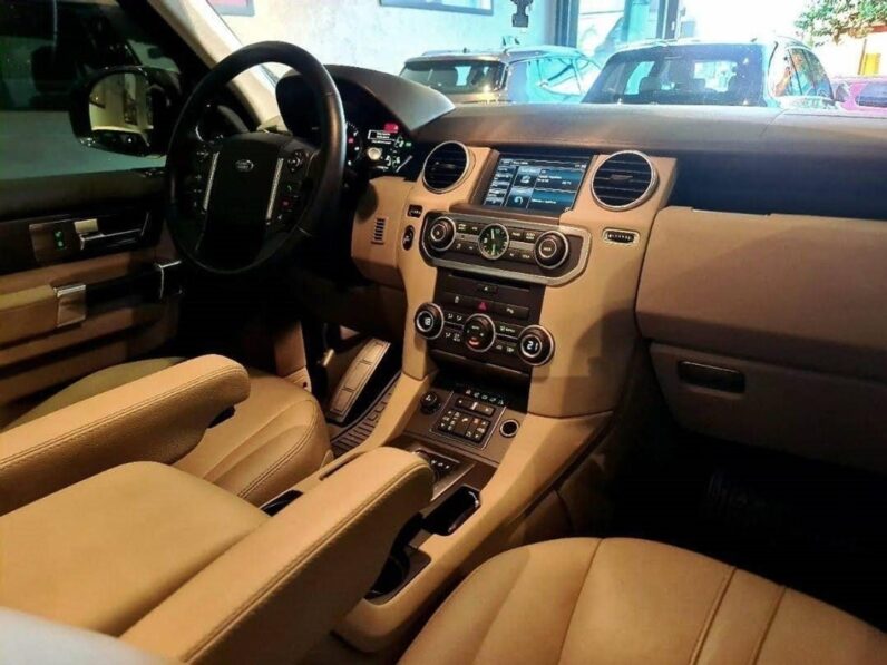 LAND ROVER DISCOVERY 4 3.0 SE 4X4 V6 24V BI-TURBO DIESEL 4P AUTOMÁTICO