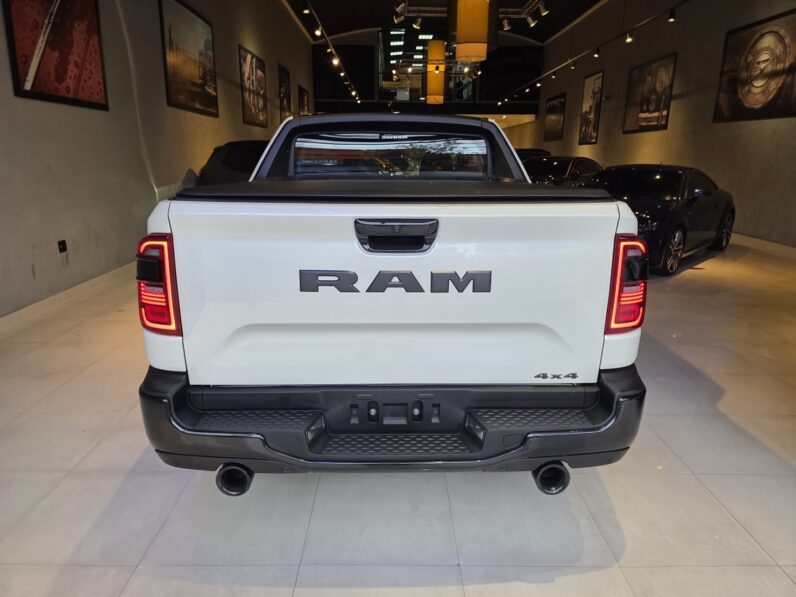 RAM RAMPAGE 2.0 HURRICANE 4 TURBO GASOLINA R/T 4X4 AUTOMÁTICO