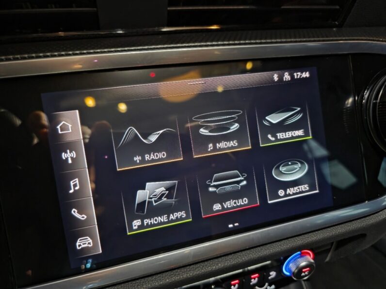 AUDI Q3 2.0 40 TFSI GASOLINA SPORTBACK PERFORMANCE BLACK QUATTRO TIPTRONIC