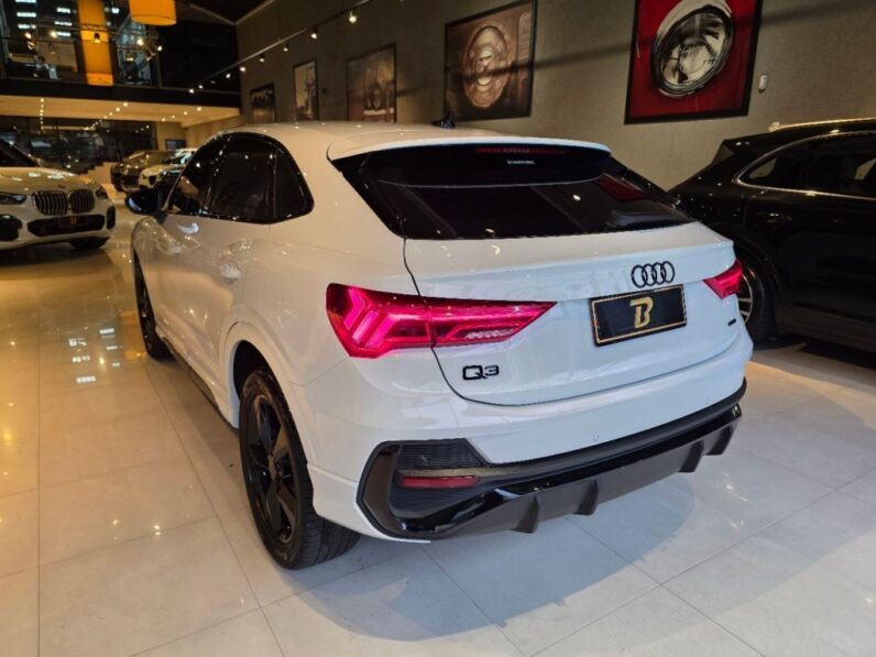 AUDI Q3 2.0 40 TFSI GASOLINA SPORTBACK PERFORMANCE BLACK QUATTRO TIPTRONIC