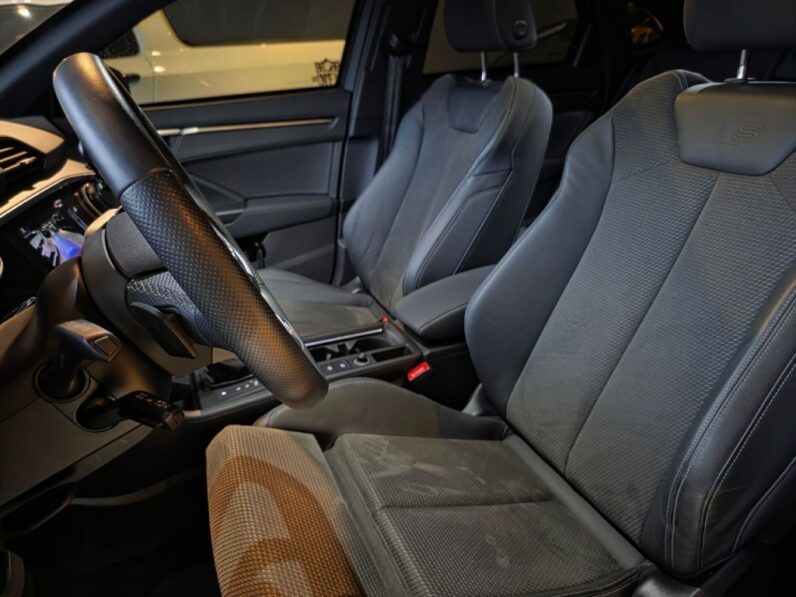 AUDI Q3 2.0 40 TFSI GASOLINA SPORTBACK PERFORMANCE BLACK QUATTRO TIPTRONIC