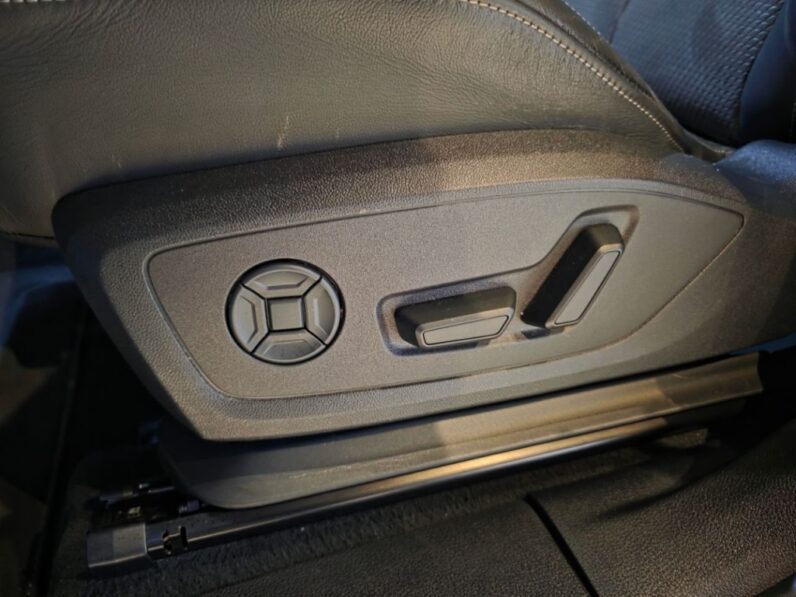 AUDI Q3 2.0 40 TFSI GASOLINA SPORTBACK PERFORMANCE BLACK QUATTRO TIPTRONIC