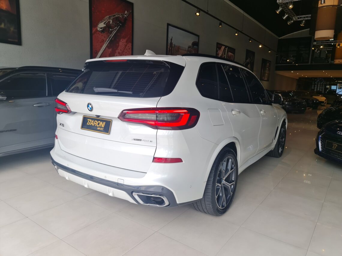 BMW X5 3.0 I6 TURBO HÍBRIDO XDRIVE45E M SPORT AUTOMÁTICO