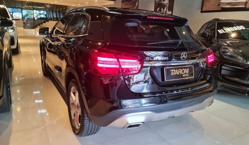 
								MERCEDES-BENZ GLA 200 1.6 CGI FLEX ENDURO 7G-DCT full									