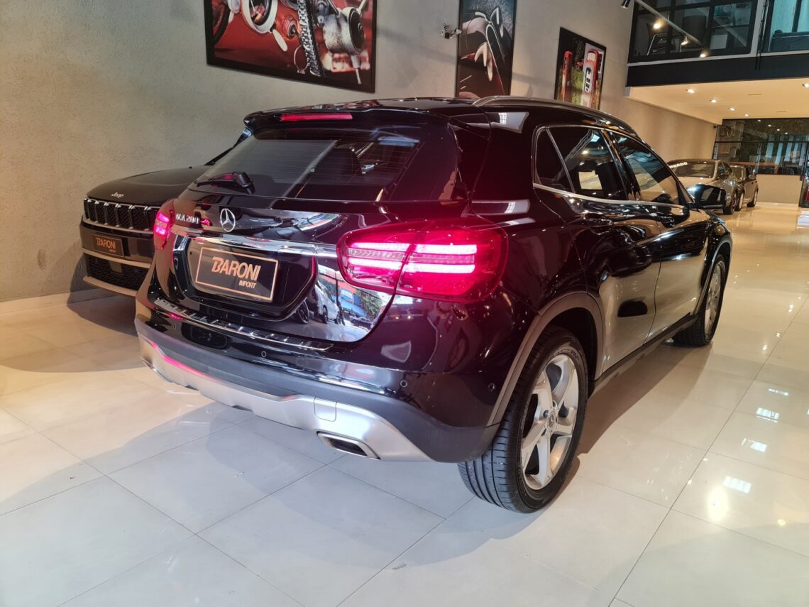 MERCEDES-BENZ GLA 200 1.6 CGI FLEX ENDURO 7G-DCT