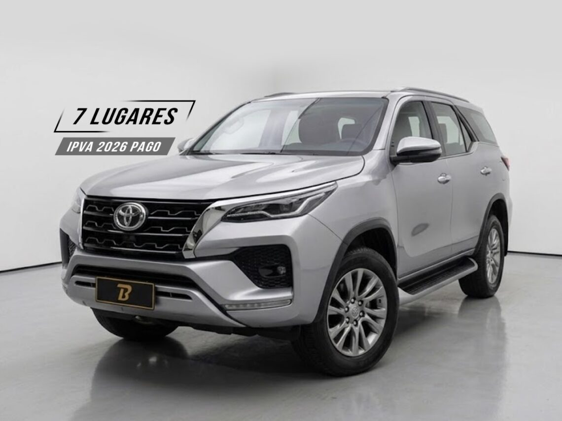 TOYOTA HILUX SW4 2.8 D-4D TURBO DIESEL SRX 7L 4X4 AUTOMÁTICO