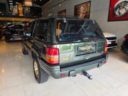 
										JEEP GRAND CHEROKEE 5.2 LIMITED 4X4 V8 16V GASOLINA 4P AUTOMÁTICO full									