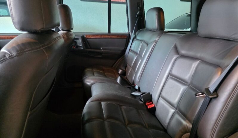 
								JEEP GRAND CHEROKEE 5.2 LIMITED 4X4 V8 16V GASOLINA 4P AUTOMÁTICO full									