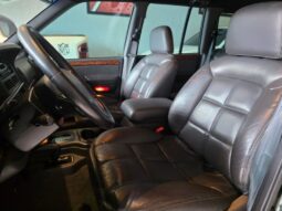 
										JEEP GRAND CHEROKEE 5.2 LIMITED 4X4 V8 16V GASOLINA 4P AUTOMÁTICO full									