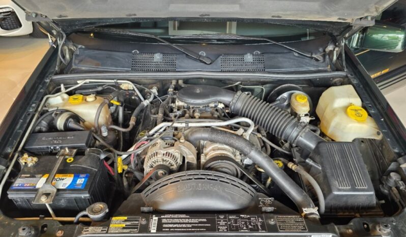 
								JEEP GRAND CHEROKEE 5.2 LIMITED 4X4 V8 16V GASOLINA 4P AUTOMÁTICO full									