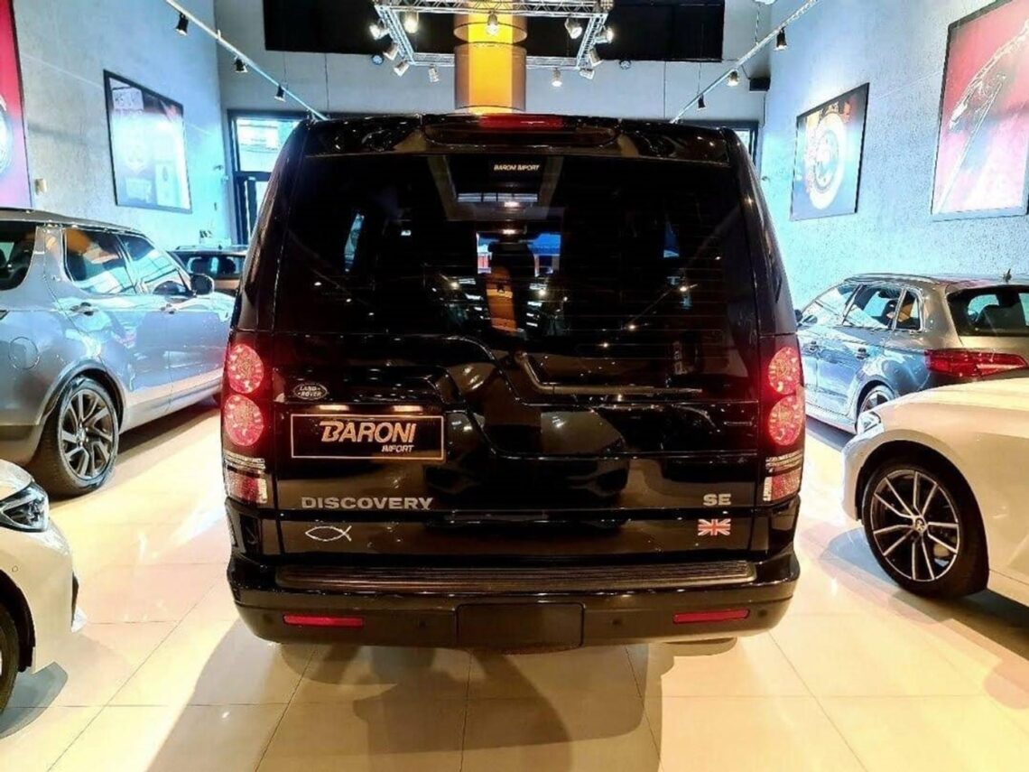 LAND ROVER DISCOVERY 4 3.0 SE 4X4 V6 24V BI-TURBO DIESEL 4P AUTOMÁTICO