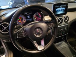 
										MERCEDES-BENZ CLA 200 1.6 URBAN 16V FLEX 4P AUTOMÁTICO full									