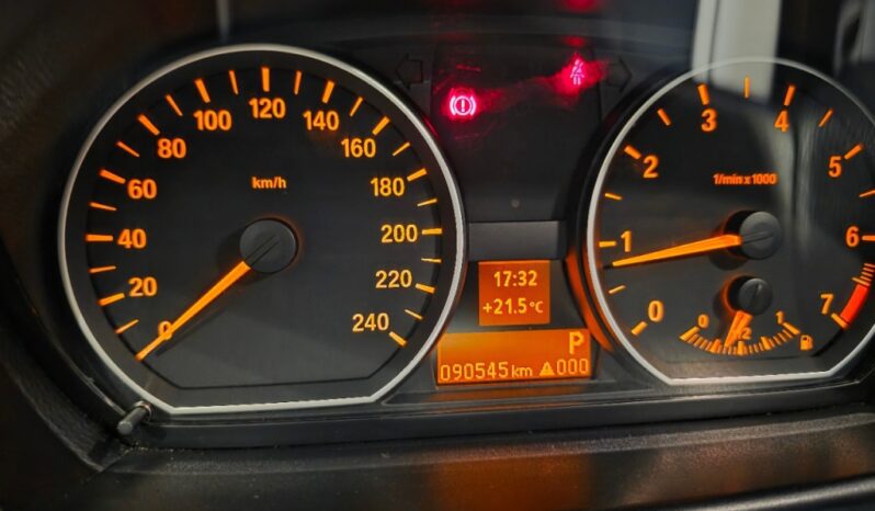 
								BMW 120i 2.0 TOP HATCH 16V GASOLINA 4P AUTOMÁTICO full									