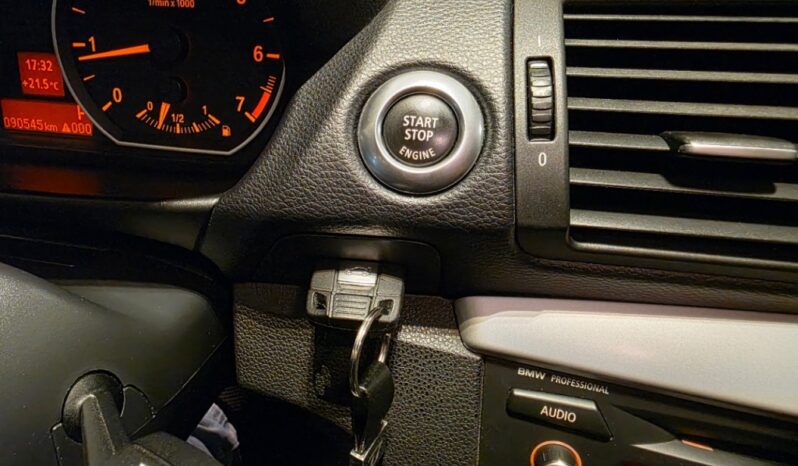 
								BMW 120i 2.0 TOP HATCH 16V GASOLINA 4P AUTOMÁTICO full									