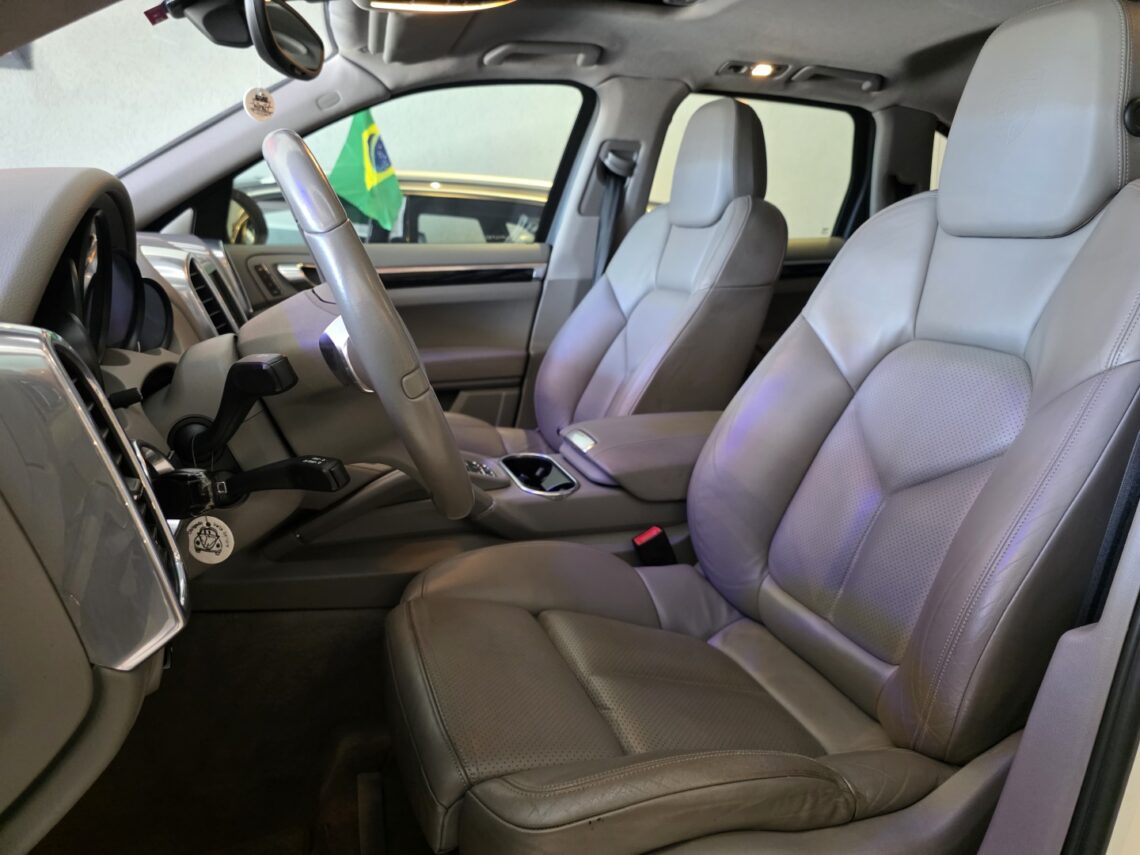 PORSCHE CAYENNE 4.8 S 4X4 V8 32V GASOLINA 4P TIPTRONIC