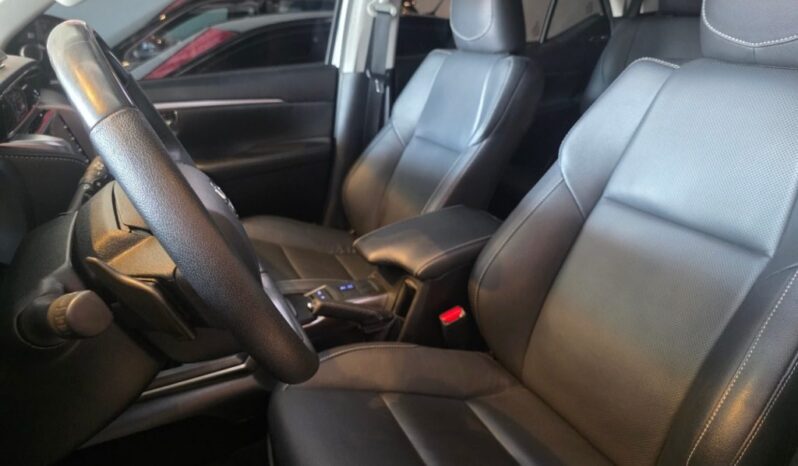 
								TOYOTA HILUX SW4 2.8 D-4D TURBO DIESEL SRX 4X4 AUTOMÁTICO full									