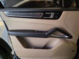 
										PORSCHE CAYENNE 4.0 V8 GASOLINA TURBO AWD TIPTRONIC S full									