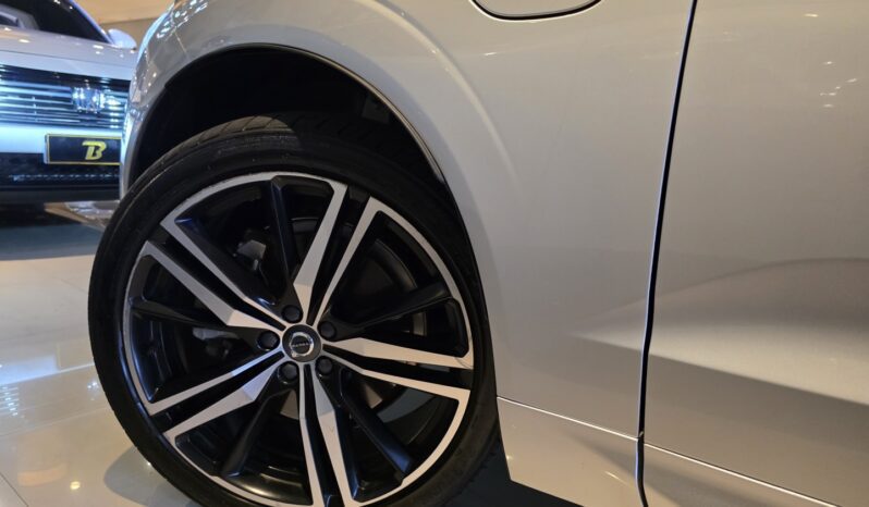 
								VOLVO XC60 2.0 T8 HYBRID R-DESIGN AWD GEARTRONIC full									