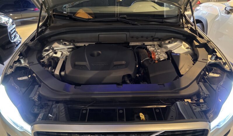 
								VOLVO XC60 2.0 T8 HYBRID R-DESIGN AWD GEARTRONIC full									