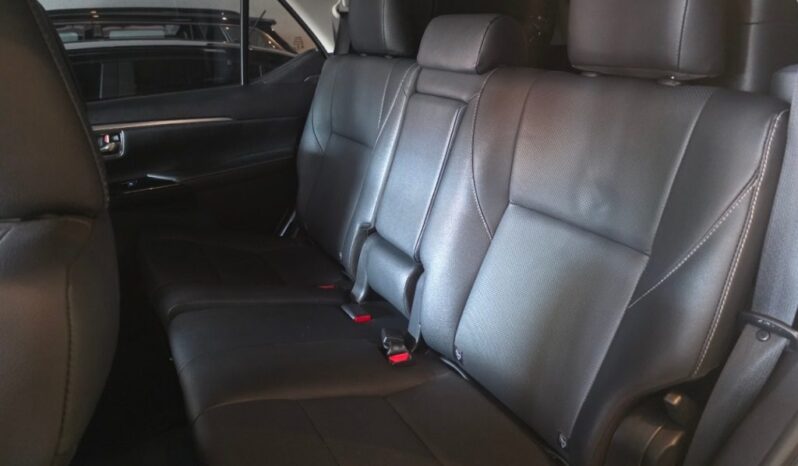 
								TOYOTA HILUX SW4 2.8 D-4D TURBO DIESEL SRX 4X4 AUTOMÁTICO full									