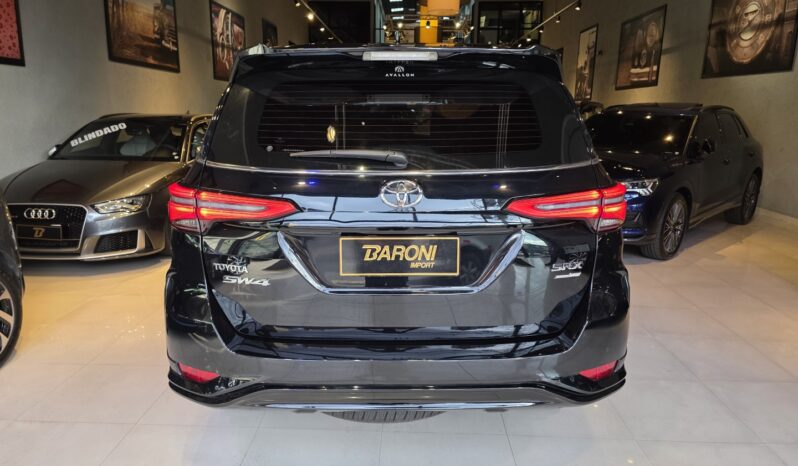 
								TOYOTA HILUX SW4 2.8 D-4D TURBO DIESEL SRX PLATINUM 7L 4X4 AUTOMÁTICO full									